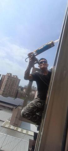 誠豐金屬工程行 - 窗戶速利康重打