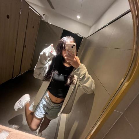 提供新手機服務的專家黃姵琁