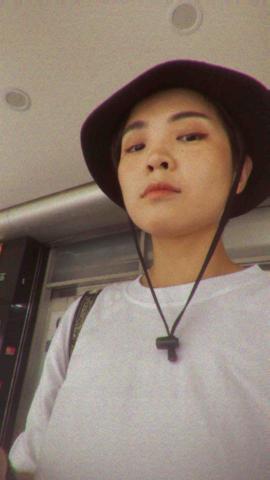 提供momo包包服務的專家吳季璿