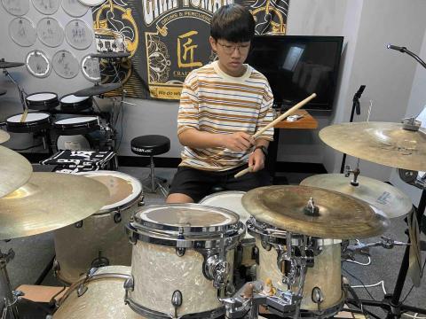 Under Drum Studio - 學生上課