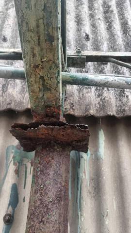 米蘭室內裝修工程 - 正在施工鐵工主梁腐蝕
