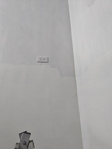 林鵬揚 - 全屋電箱、電線、插座、燈具換新