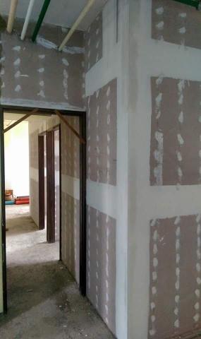 律杰工程行 - 隔間隔間接縫