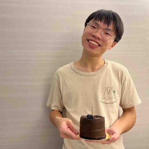 提供109學測數學服務的專家台大經濟 賴品睿