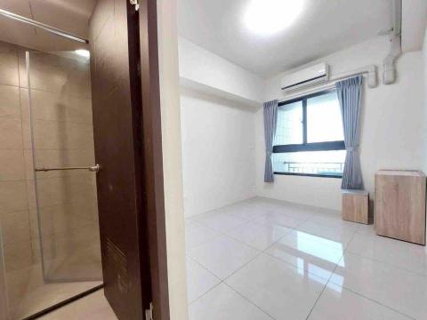 릴릴溫暖の家 - 寵物の家（旁邊化妝桌已移走）