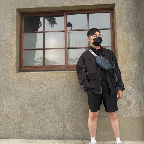 提供吉他表演服務的專家周士翔