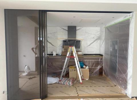 奧多爾玻璃門 - 