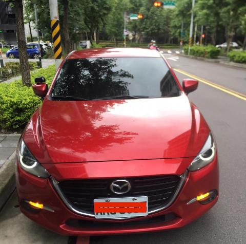 小林 - 教練車 Mazda3