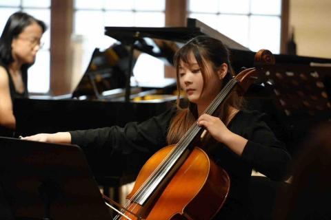 鄭涵珏 -  鄭涵珏 -