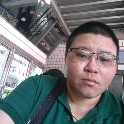 提供粗工服務的專家鍾文馨