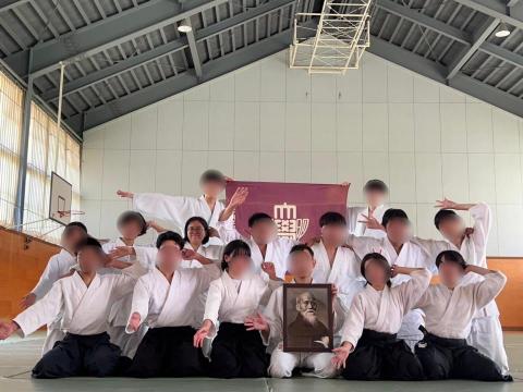 張齊云 - 參加明治大學合氣道社之合宿照片