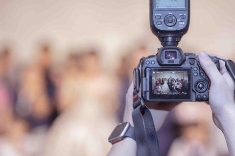 門樹 - 希望能用手上的相機，幫你凍結那一時刻