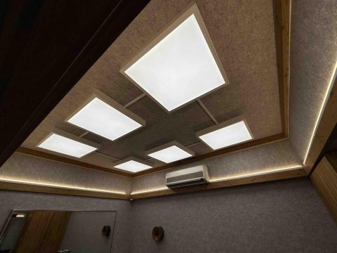 文大水電工程 - 諾曼理髮 電燈安裝