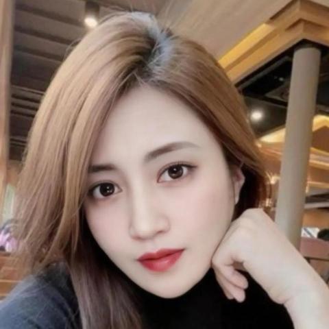 提供修眉服務的專家豆子行動美容