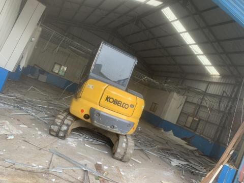 李鏡 - 拆除廠房工程
