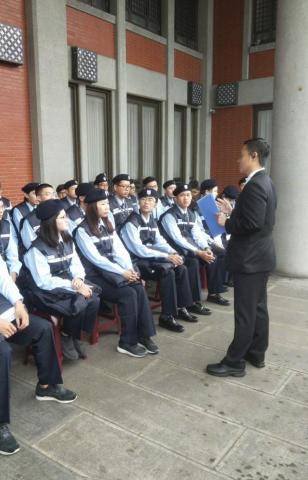 金鑽保全公司 - 實績：金曲獎／金馬獎／紅白藝能大賞等安控案例

配合單位：馨蕙馨醫院、嘉南療養院（長期合作案場）

保全員皆具：保全人員證、消防常識訓練、急救證書等

公司具備：立案執照、營業登記、商業保險