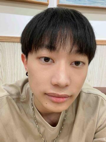 提供兒童體操台中服務的專家Chen Allen