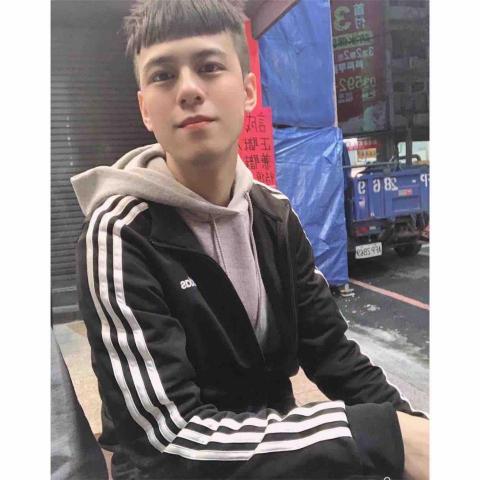 提供機車美容店服務的專家孝勤