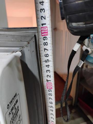 煜伸水和電維修 - 冰箱膠條更換。冰箱膠條更換