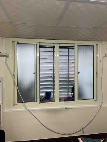 佳昇鋁門窗 - 施工後 4拉式氣密窗配5mm銀霞強化玻璃