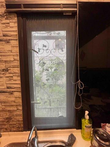 陳彥宇 - 折疊紗窗