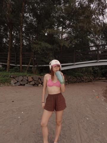 董小姐 - 服飾業配拍攝