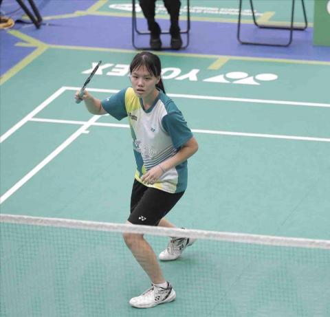 提供羽球規則服務的專家簡靖家