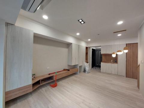 李宗修 - 客廳TV櫃及收納櫃，屋主選奶油風