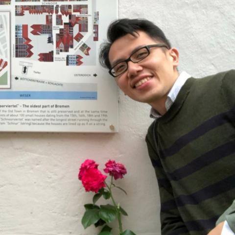 提供toeic題庫服務的專家Bobby