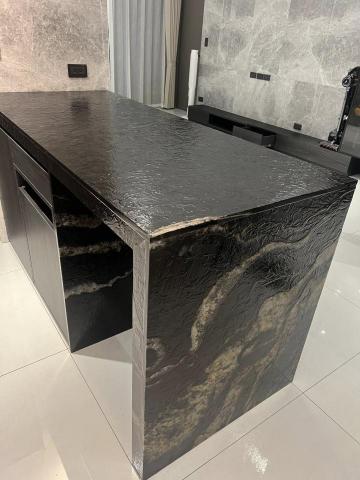 台灣共和國際精品石材 - 黑鎏金中島