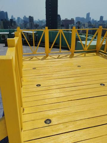 名虹室內外油漆，壁癌處理，屋頂外牆防水工程，外牆石頭漆防水美 - 