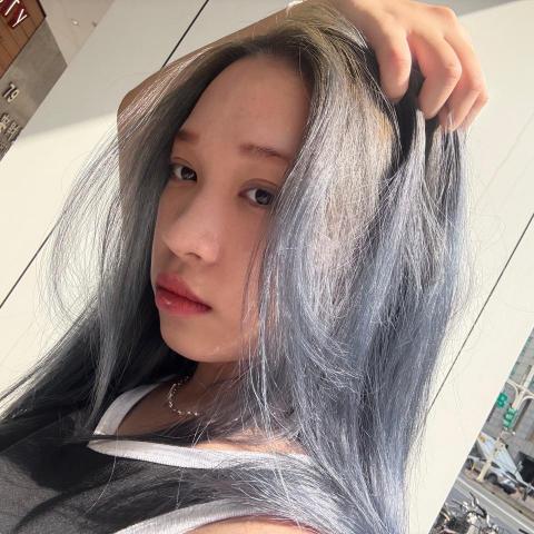 提供印章刺青服務的專家芝夏