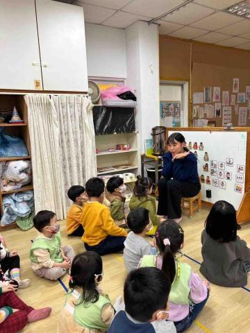蔡雅婷 - 與幼兒討論主題活動