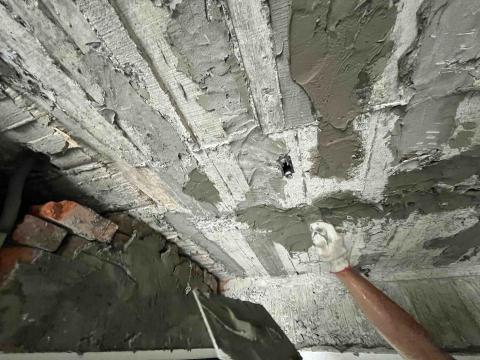 達人出任務 - 天花板鋼筋外露,結構補強施工中 達人出任務 - 天花板鋼筋外露,結構補強施工中
