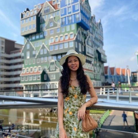 提供ptt移民服務的專家Catherine Lin