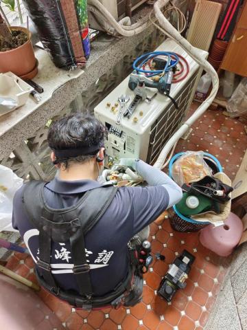 王聖元 - 分離式冷氣-外機（安裝中）