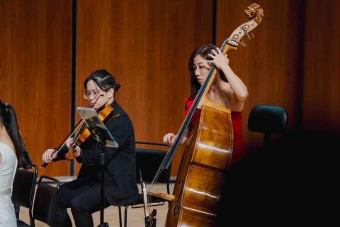 朱蕷臻（鋼琴/低音提琴家教） - 