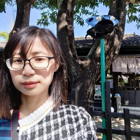 提供批發包包服務的專家張湘渝