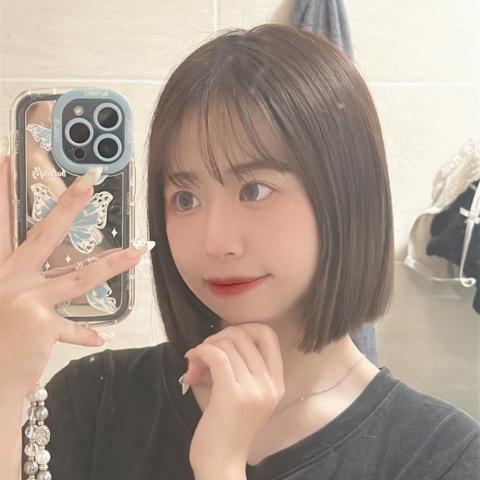 提供美髮剪刀服務的專家江翊瑄