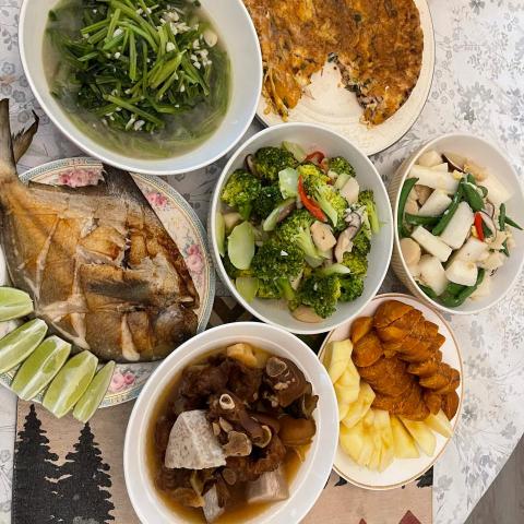 提供煮飯服務的專家李素素