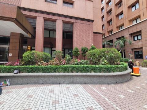 于森園藝企業社 （林先生） - 公家機關花圃整理
