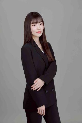 鄭佳佩 - 形象照