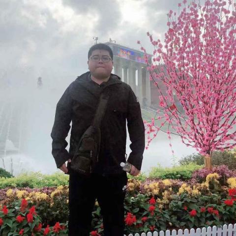 提供144服務的專家Eric Liu