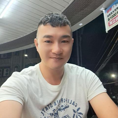 提供家樂福烘碗機服務的專家曾科銘