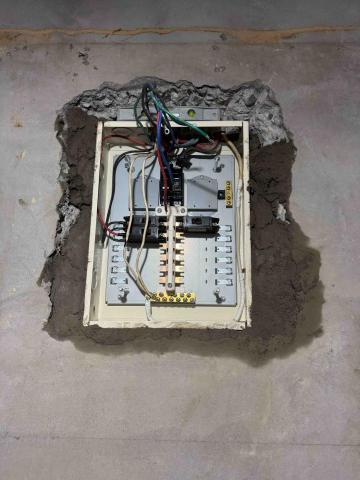 鑫勝水電工程 - 舊電箱更換14P匯流排電箱