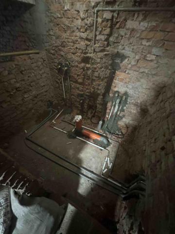 鑫勝水電工程 - 廁所翻修冷熱排水配置