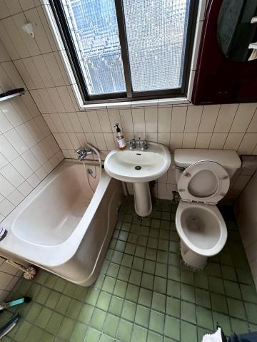 幸輔宜家居家環境工程改善 - 浴缸拆除 幸輔宜家居家環境工程改善 - 浴缸拆除