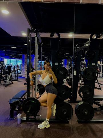 Rina自由健身教練 - 教練體態1