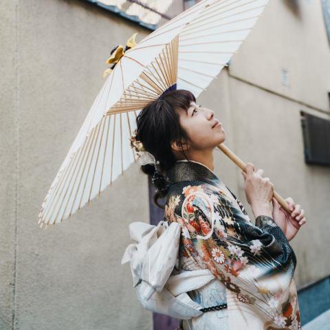 提供寫文服務的專家湯湯