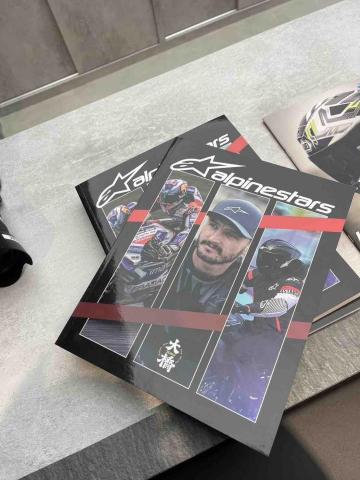 陞揚翻譯 - 大橋新星-Alpinestars產品型錄